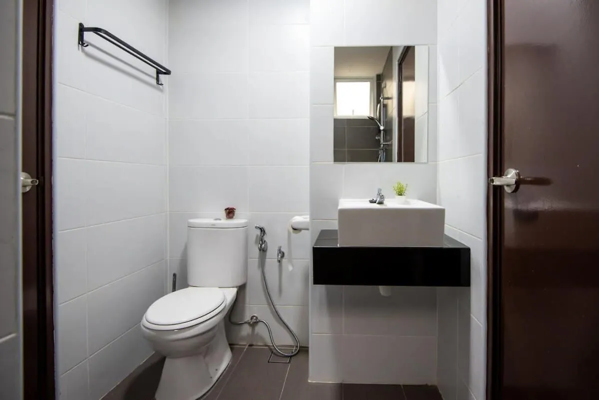 Comfy 3Br Apt @ Ksl Daya Near Ikea Tebrau Parking Johor Bahru Apartament